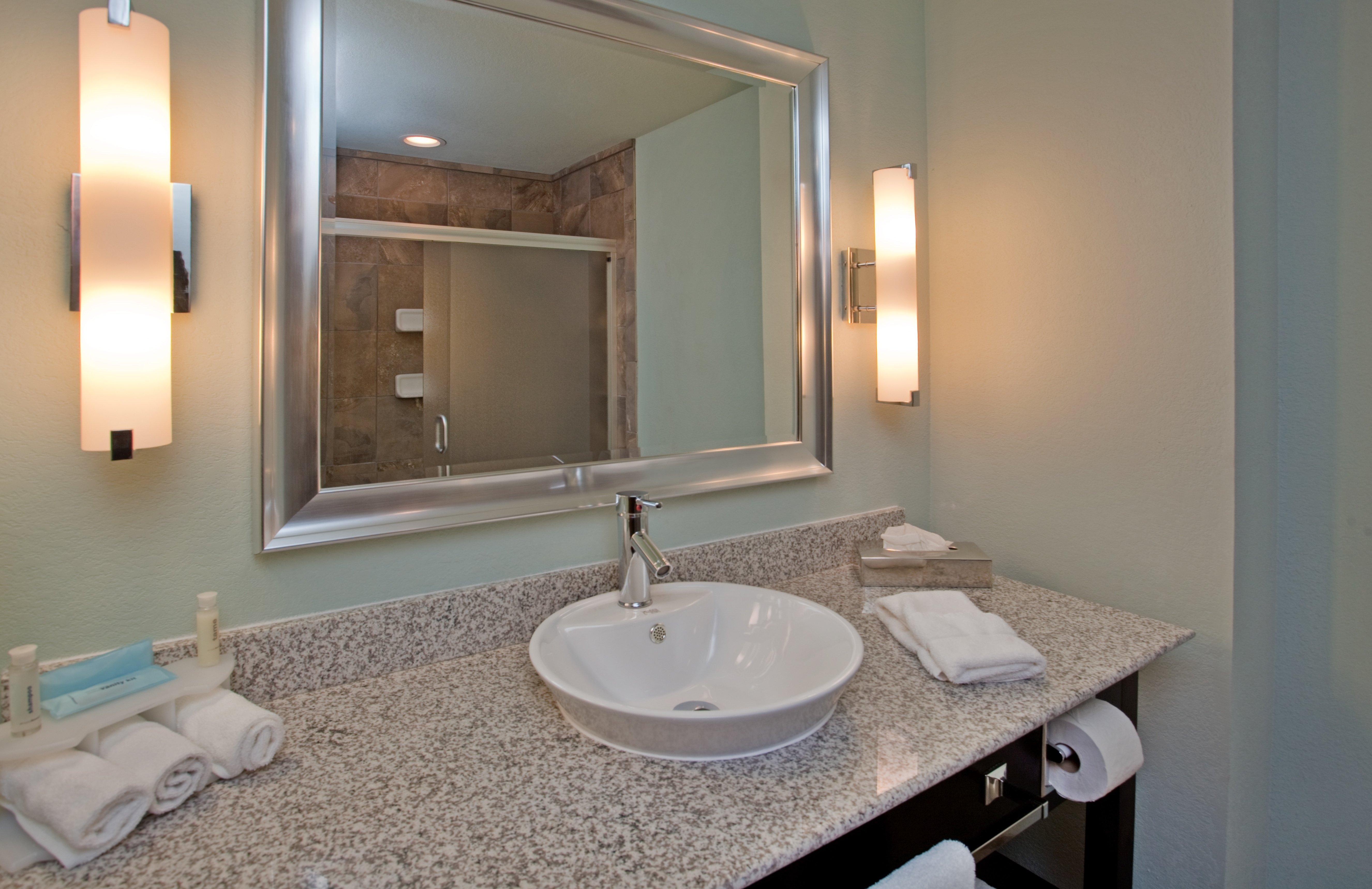 Holiday Inn Express Hotel And Suites Saint Robert By Ihg Room photo