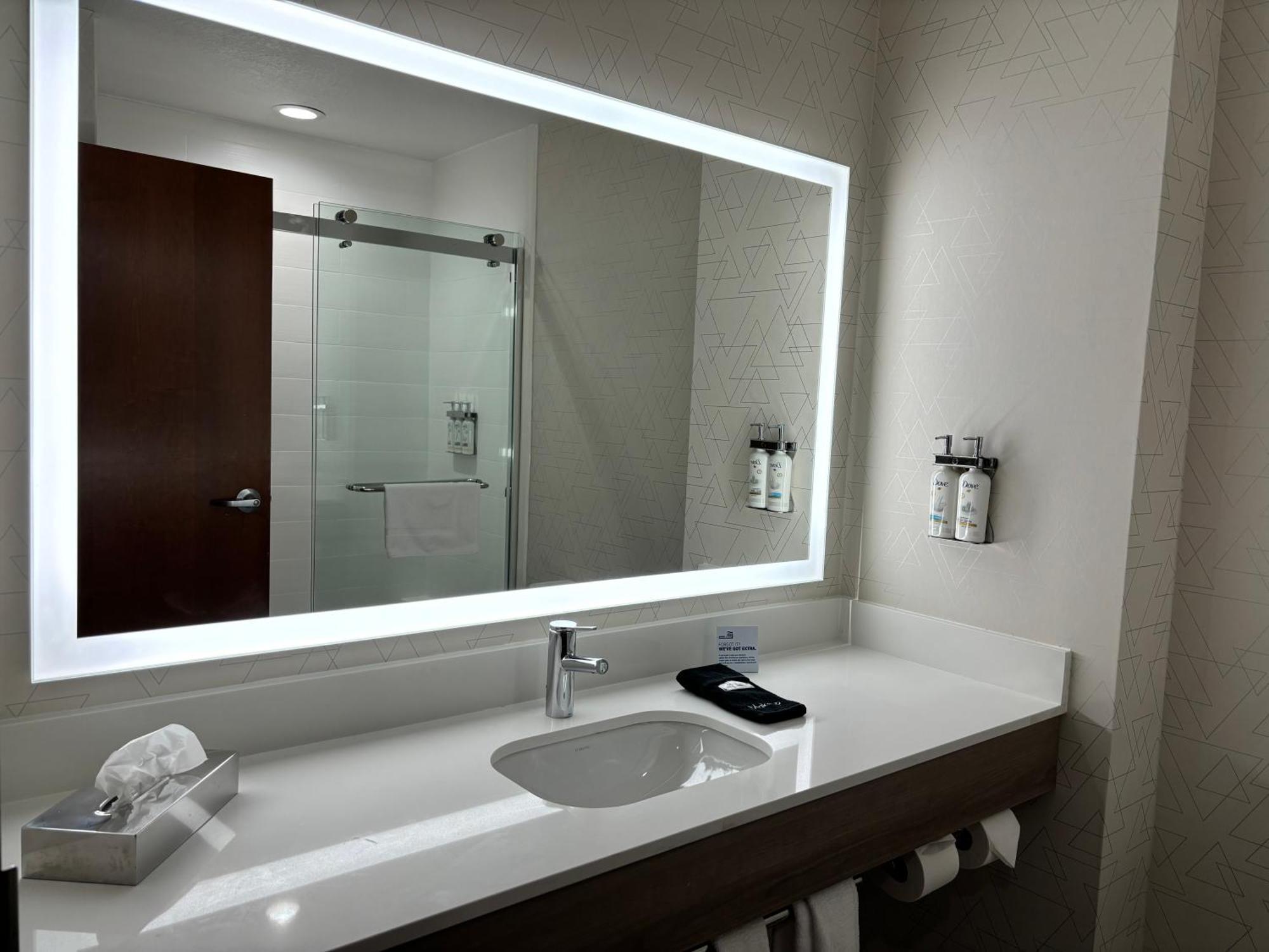 Holiday Inn Express Hotel And Suites Saint Robert By Ihg Exterior photo