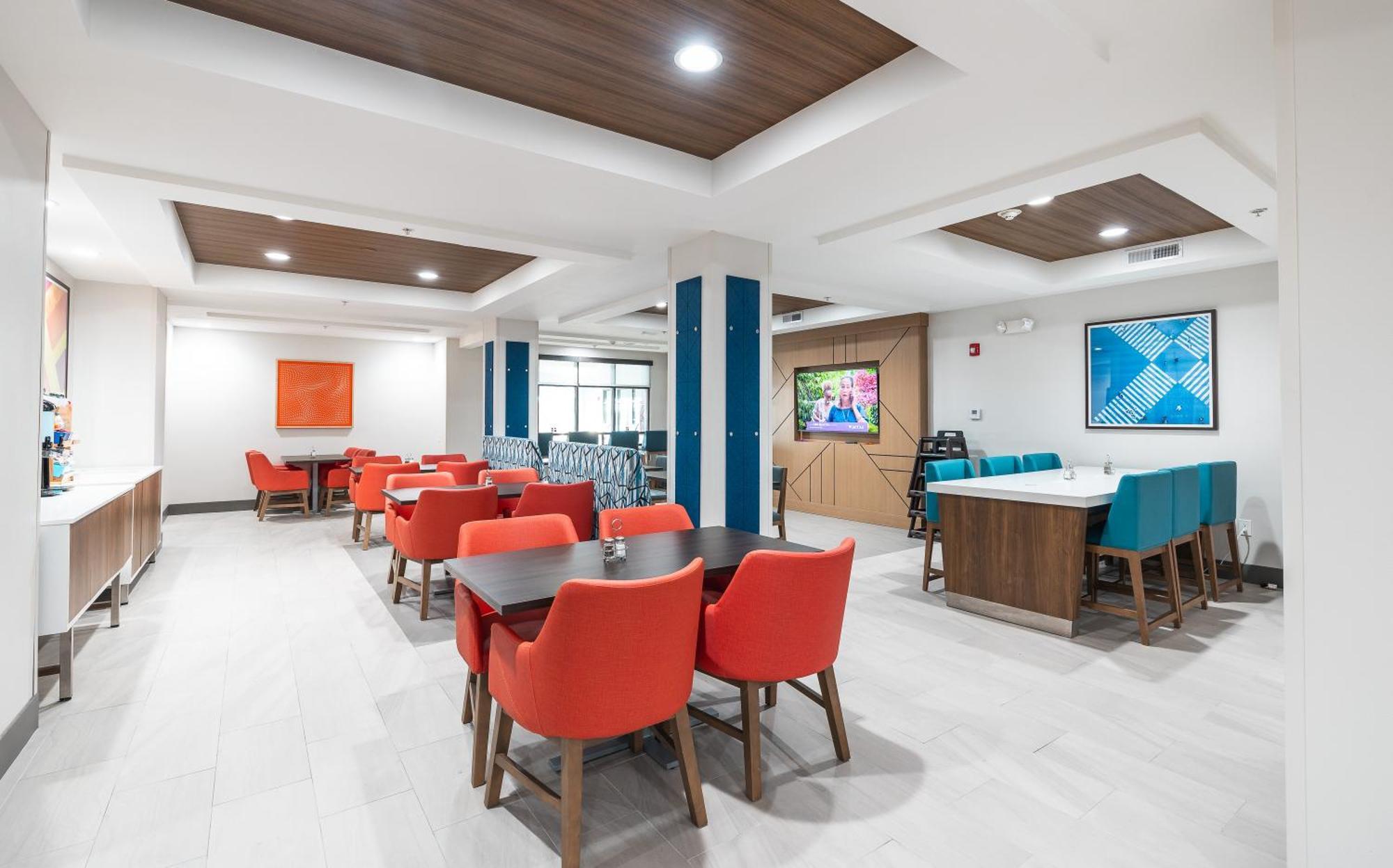 Holiday Inn Express Hotel And Suites Saint Robert By Ihg Exterior photo